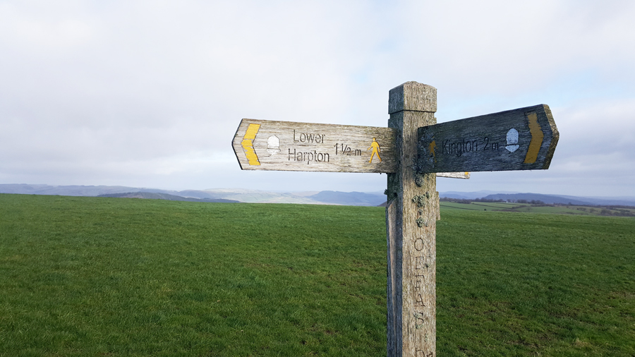 Offa's-Dyke-Path-Sign-Kington-to-Knighton